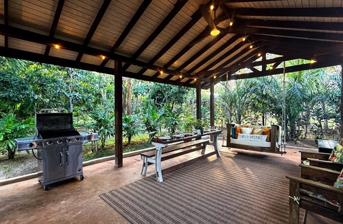 Nassau Villa | DreamSpace Estate/Private Pool, Car & Beach Access