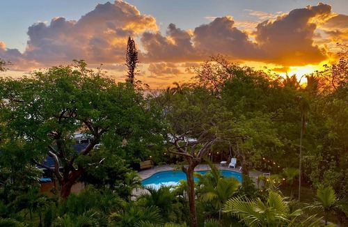 Nassau Villa | DreamSpace Estate/Private Pool, Car & Beach Access