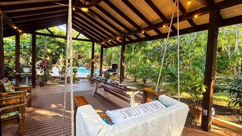 Nassau Villa | DreamSpace Estate, Private Luxury Villa, Pool, Car and Beach
