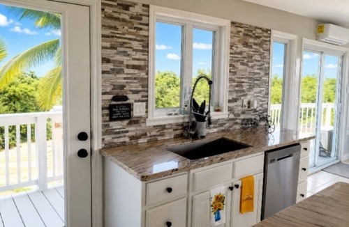 George Town House | Driftwood Haven ~ Car Included! Modern 3 Bedroom Home in Paradise!