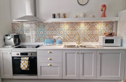 Montpellier House | Eclectic 1BD in the Heart of Cheltenham