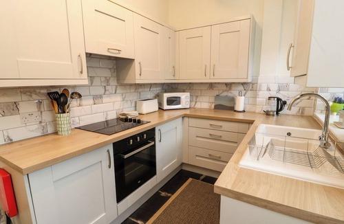 Skelwith Bridge Cottage | EDNAS COTTAGE, with a garden in Skelwith Bridge