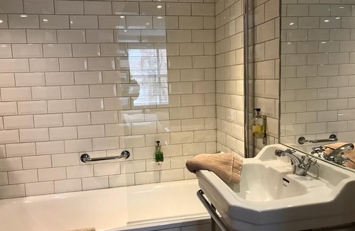 Kemptown Hotel | Ei8ht Brighton Apartments