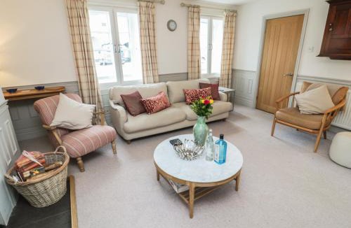 Warkworth House | Eider Cottage