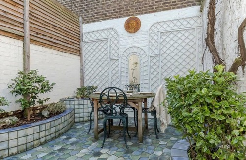 Knightsbridge House | Elegant 3BR Knightsbridge Residence near Harrods
