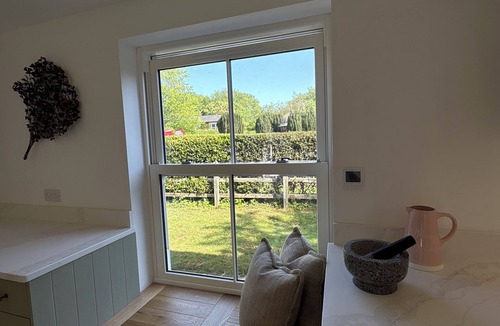 Stoke Row House | Elegant Oxfordshire Village Home with Exceptional Outdoor Living