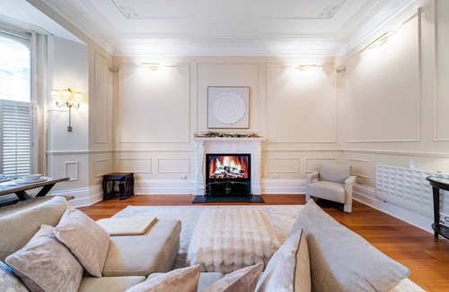 Redcliffe Apartment | Elegant Victorian Flat Near Chelsea Embankment