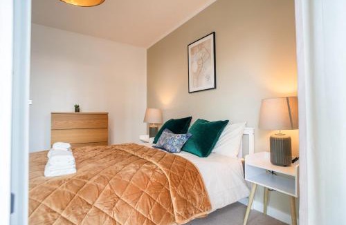 Prince's Apartment | Elegant Westminster 2BR Apartment Near Big Ben