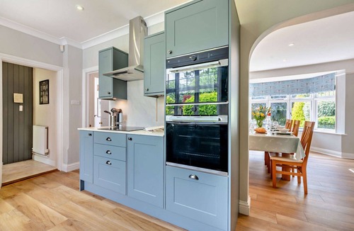 Bourton-on-the-Water Cottage | Elegantly decorated, family friendly - Fosseside House