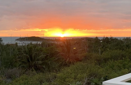 Great Guana Cay House | Elephant Beach House 2.0 - Stunning Views at your Secluded Bahamas Beach House