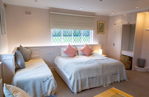 Epping House | Elmcroft Guest House