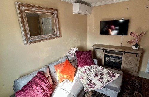 Belair Estates Apartment | Enjoyable 1-bedroom apartment with AC in welcoming Nassau