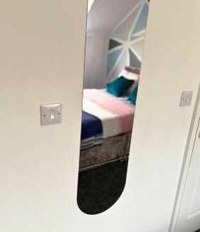 Newport Pagnell House | Ensuite Private Cosy Space Near the Bus Station