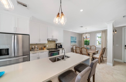 Nassau House | Escape to Paradise at Oceanfront Dreams - Your Idyllic Coastal Haven!