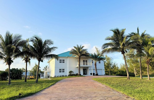 West End House | Escape to Paradise in a private island retreat