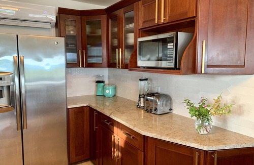 Great Exuma House | Escape to Paradise On Tar Bay, 2 person Kayak and 2 Paddle Boards included!