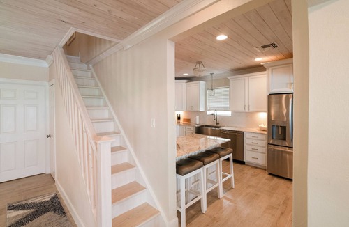 George Town Villa | Exclusive Exuma Beachfront Villa Heated Pool & Ocean views
