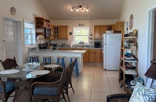George Town Villa | Exuma Beach front- Ideal Quest
