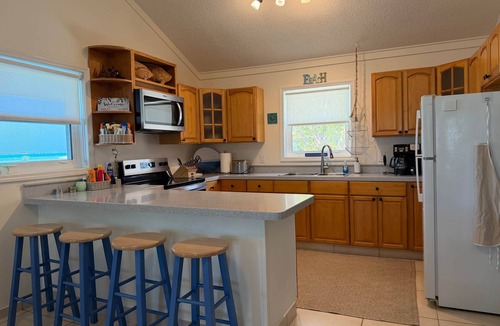 George Town Villa | Exuma Beach front- Ideal Quest