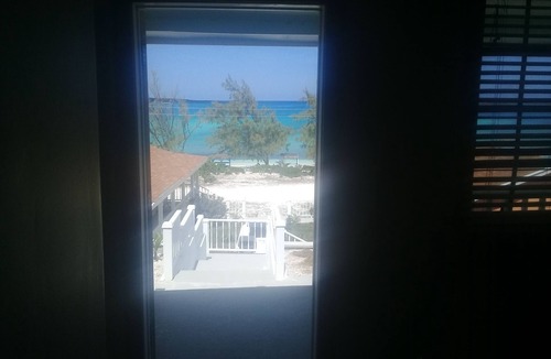Rolleville Villa | Exuma Point Villas-Swimming Pigs Resort Yellow