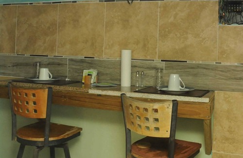 Farmer's Hill Apartment | Exuma sand beaches pool car