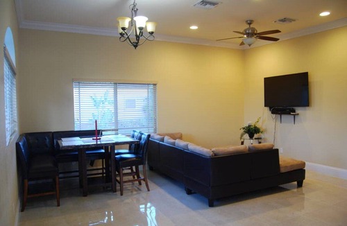 Bell Channel Bay Villa | EZ VILLE @ TAINO BEACH Freeport
