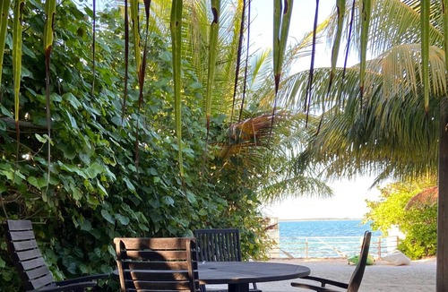 Nassau House | FABULOUS SECLUDED OCEAN FRONT ESTATE.