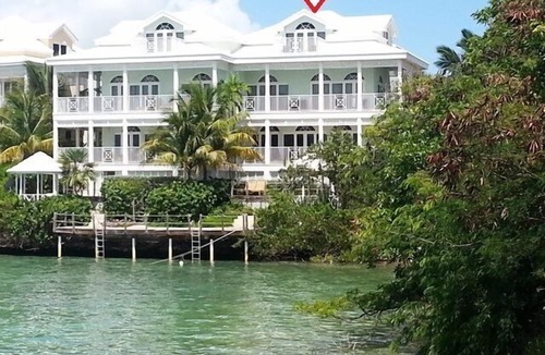 George Town Villa | February Point Villa BB1