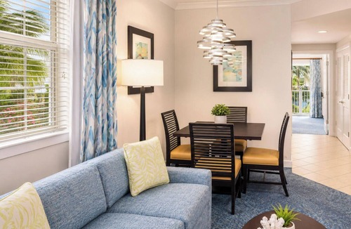 Paradise Island Resort | 𝐅𝐢𝐧𝐝𝐢𝐧𝐠 𝐌𝐞𝐢𝐥𝐢 Offers: Harborside Resort+Atlantis Waterpark Amenities