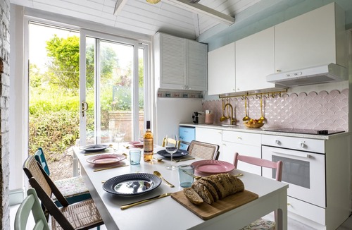 Stratton Cottage | Finest Retreats | Rosemint Cottage