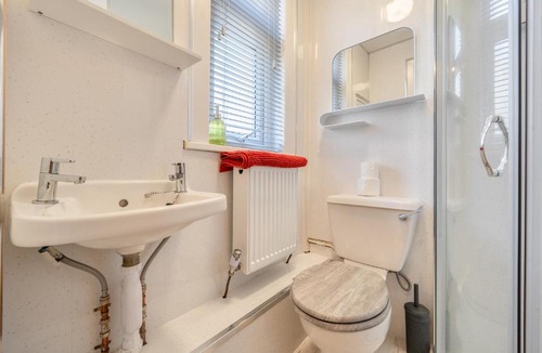 Bispham Apartment | First Floor Studio Apartment at Sea-Cote
