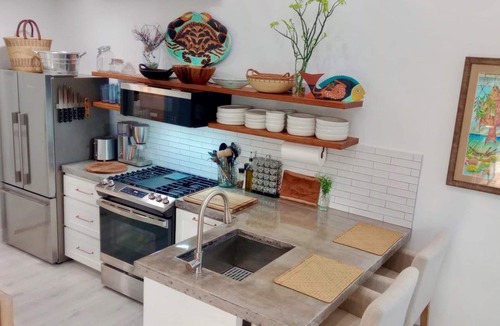 Hope Town Cottage | Fish Cottage - Quiet Comfort, Perfectly Placed