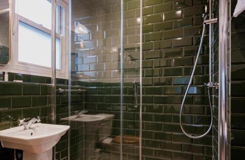 Winkton Hotel | Fisherman's Haunt Hotel