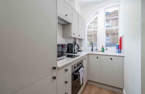Fitzrovia Apartment | Fitzrovia apartments by Joivy