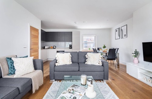 Fitzrovia Apartment | Fitzrovia Spacious 2BR2BA by Bloomsbury