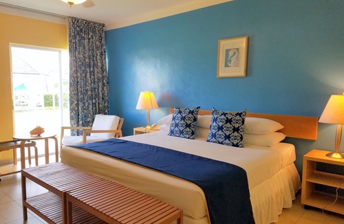 Bell Channel Bay Hotel | Flamingo Bay Hotel & Marina at Taino Beach