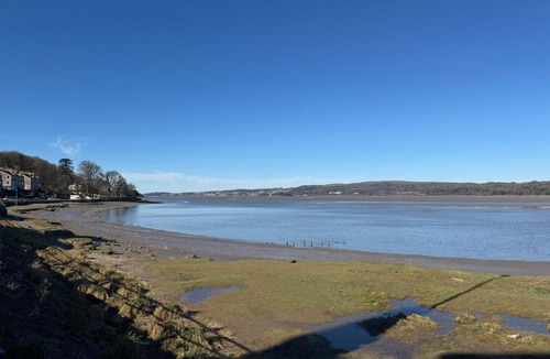 Arnside Apartment | Flat 2, Dorstan