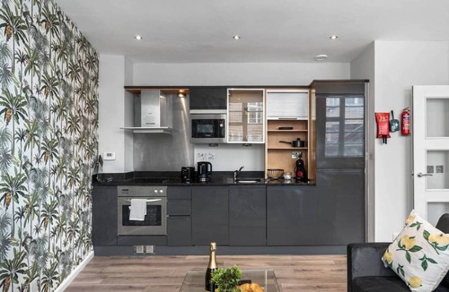 The Cultural Quarter Apartment | Flat in the heart of Brighton, Princes House