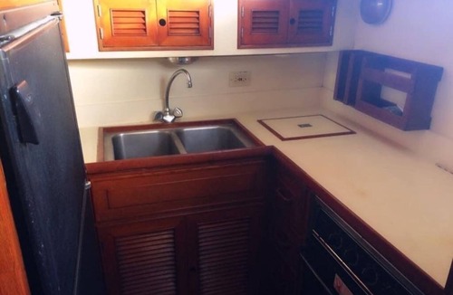 Staniel Cay Boat Rental | Floating Hotel in Paradise ! Staniel Cay, Exuma,Bahamas!
