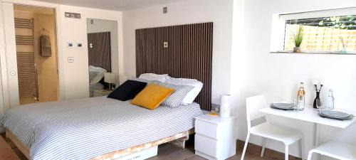 Stuckton Apartment | Forest Palms Studio The New Forest National Park
