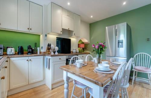 Selborne House | Foresters Rest