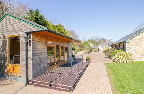 St. Columb Major Cottage | Forget-me-not