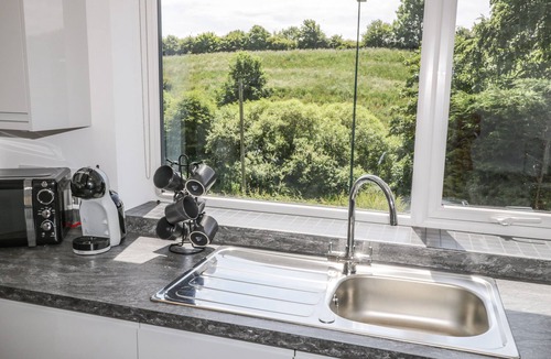 Loftus House | FOULSYKE FARM BUNGALOW, pet friendly, with a garden in Loftus
