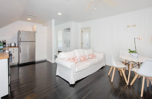 Governor's Harbour House | Four Points Suite by Eleuthera Vacation Rentals