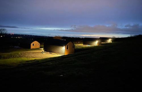 Bathgate Ski Chalet | Fox's Den