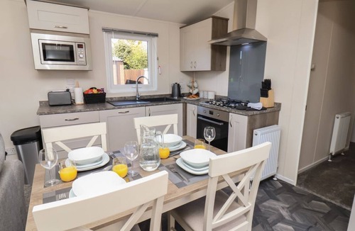 Runswick Bay Cabin | Foxglove Lodge, in Staithes.