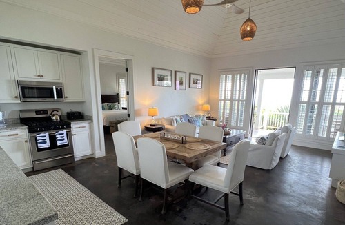 Governor's Harbour Villa | French Leave South Beach Dogtrot Villa 2 Bedroom Villa