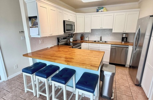 Treasure Cay Villa | FUN IN THE SUN. 2-bedroom villa in lovely Treasure Cay with AC comfort