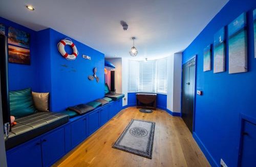 Kemptown Apartment | Funky Home by the Pier, 3 Bedrooms, Sleeps 10