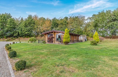 Welsh Frankton Resort | Gadlas Park Holiday Cabins